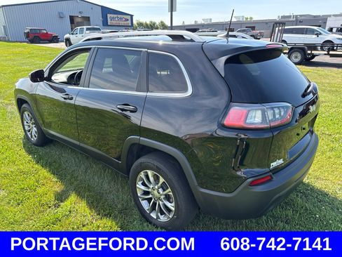 Used 2019 Jeep Cherokee Latitude Plus w/ Comfort/Convenience Group AWD/4WD image 4