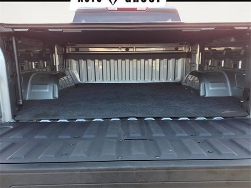 Used 2025 GMC Sierra 1500 Elevation image 27