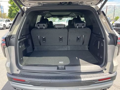 New 2026 Chevrolet Traverse Z71 w/ Enhanced Driving Package AWD/4WD image 12