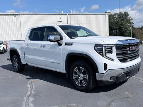 Used 2026 GMC Sierra 1500 SLT AWD/4WD image 2