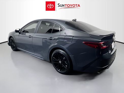 Used 2026 Toyota Camry SE FWD image 6
