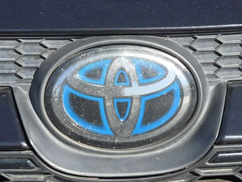 Used 2020 Toyota Corolla LE image 23