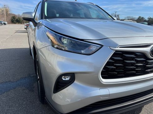 Certified 2025 Toyota Highlander XLE image 27