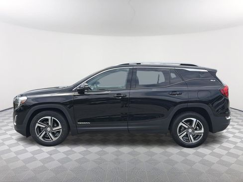 Used 2020 GMC Terrain SLT w/ Preferred Package FWD image 2