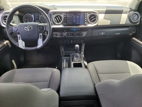 Used 2023 Toyota Tacoma SR5 AWD/4WD image 16