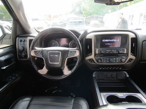 Used 2017 GMC Sierra 1500 Denali AWD/4WD image 21