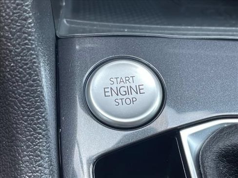 Used 2023 Volkswagen Tiguan SE R-Line FWD image 13