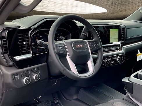 New 2026 GMC Sierra 2500 SLE w/ SLE Value Package; AWD/4WD image 8