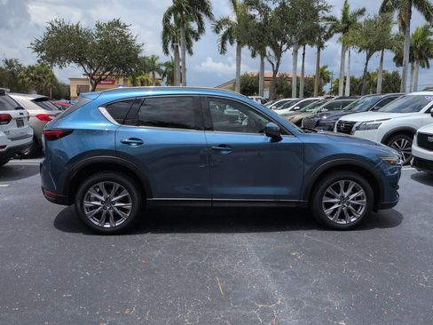 Used 2019 MAZDA CX-5 Grand Touring w/ GT Premium Package FWD image 3