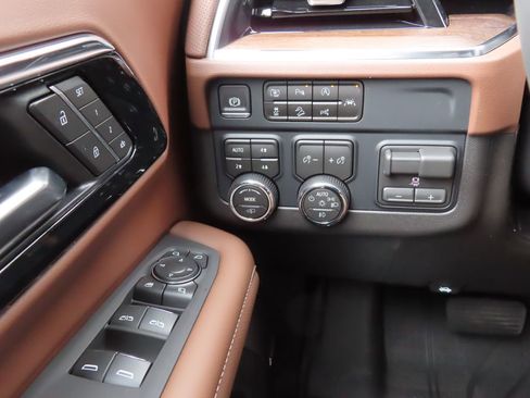 New 2026 Chevrolet Tahoe High Country image 13