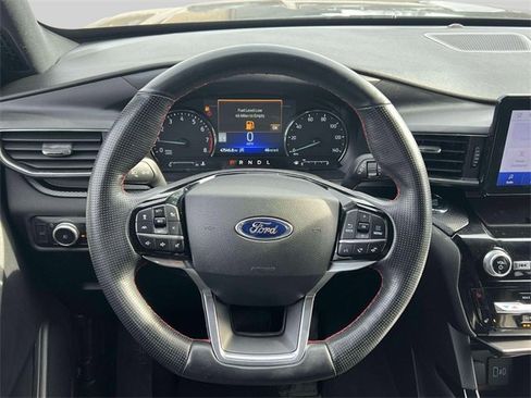 Used 2022 Ford Explorer ST-Line image 17
