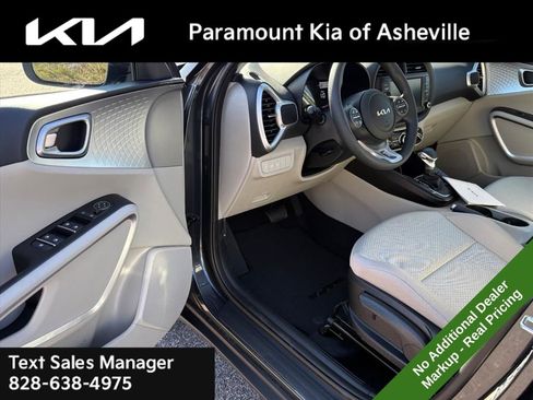 New 2025 Kia Soul LX image 14