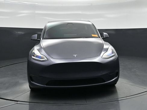 Used 2023 Tesla Model Y Long Range AWD/4WD image 46
