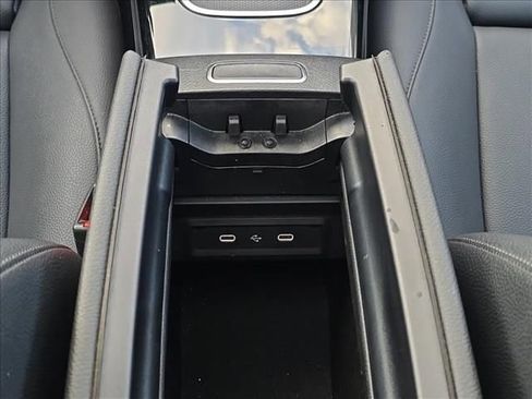 Used 2025 Mercedes-Benz CLA 250 4MATIC image 26