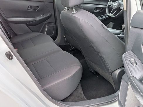 Used 2024 Nissan Sentra S image 19