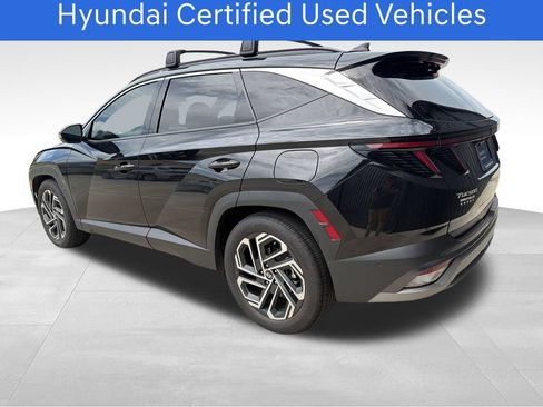 Certified 2025 Hyundai Tucson Limited FWD image 3
