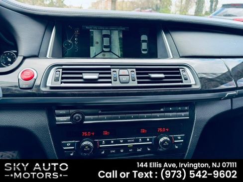 Used 2014 BMW 750Li xDrive image 22