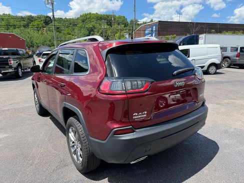 Used 2019 Jeep Cherokee Latitude Plus w/ Comfort/Convenience Group AWD/4WD image 7