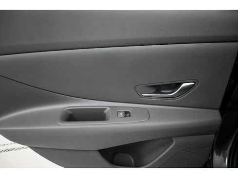 Used 2024 Hyundai Elantra Blue FWD image 26