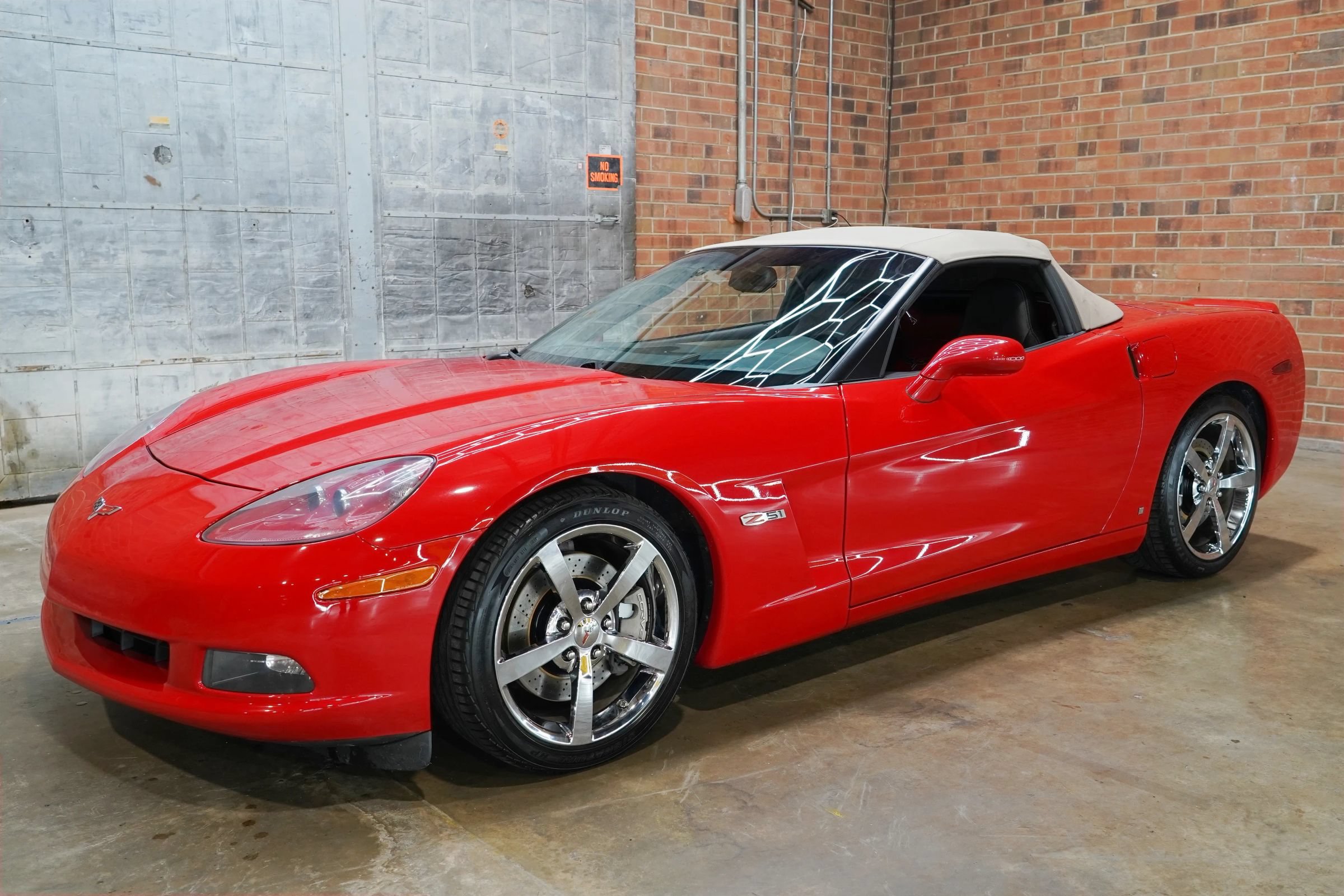 Used 2008 Chevrolet Corvette Convertible w/ Preferred Equipment Group RWD image 19