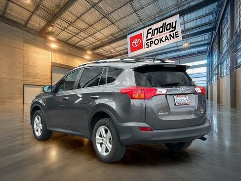 Used 2013 Toyota RAV4 XLE AWD/4WD image 6