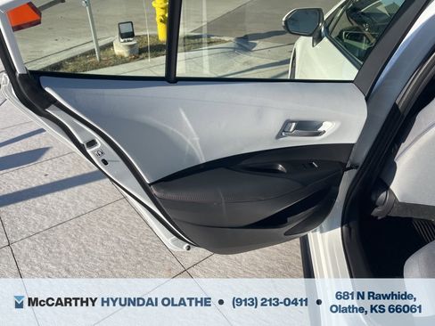 Used 2024 Toyota Corolla LE image 25