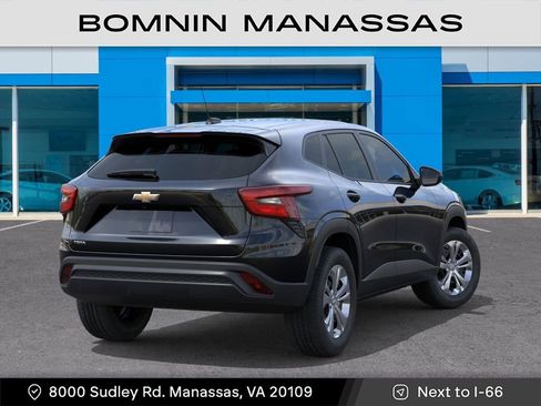 New 2026 Chevrolet Trax LS image 5