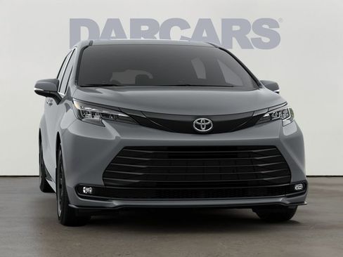 New 2026 Toyota Sienna XLE Woodland Edition AWD/4WD image 18