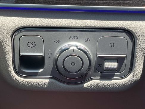 Certified 2021 Mercedes-Benz GLE 450 4MATIC image 28