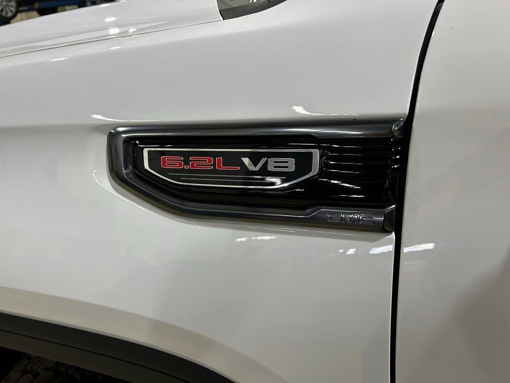 Used 2020 GMC Sierra 1500 AT4 w/ AT4 Premium Package AWD/4WD image 18