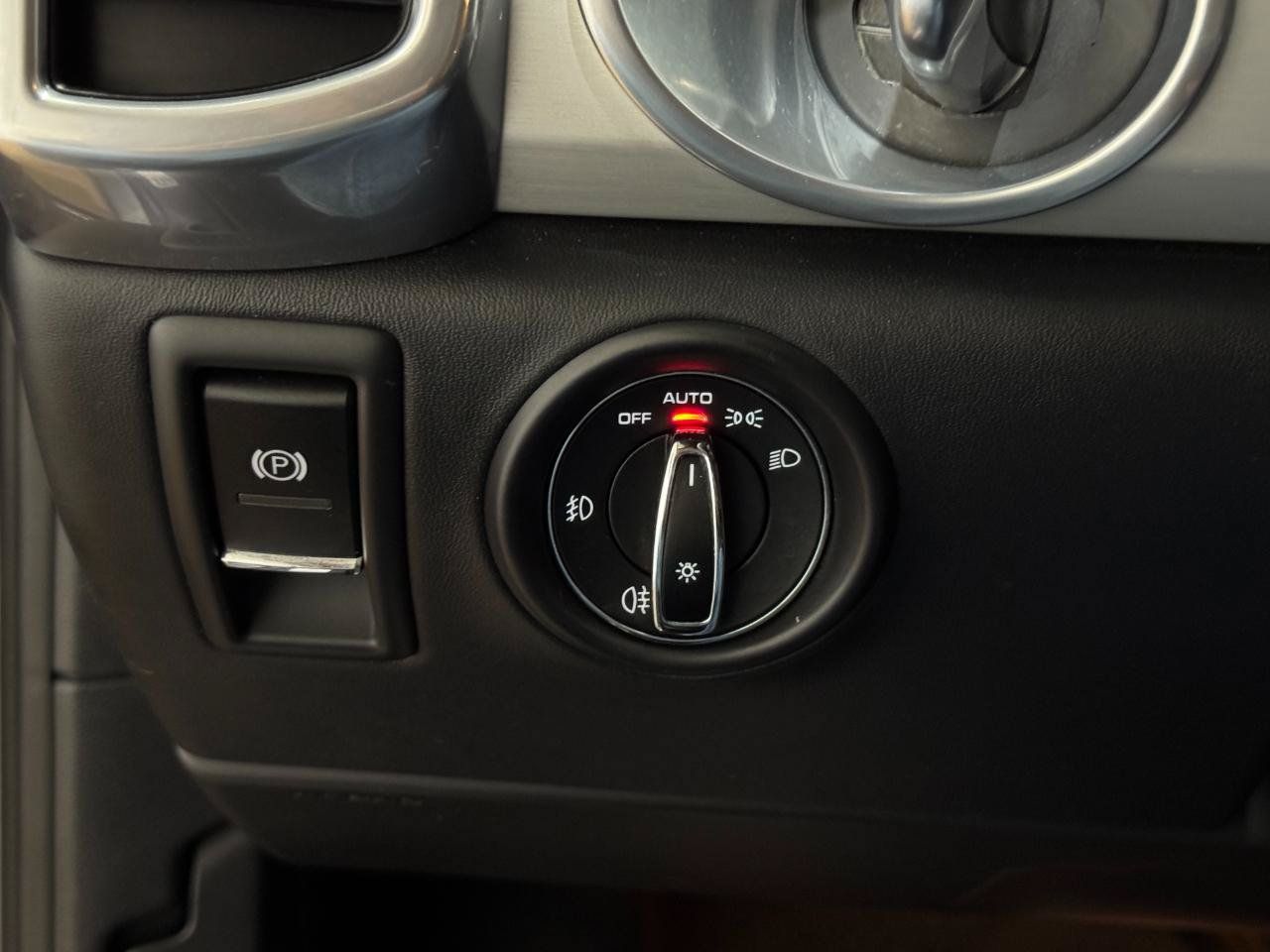 Used 2014 Porsche Cayenne GTS AWD/4WD image 29