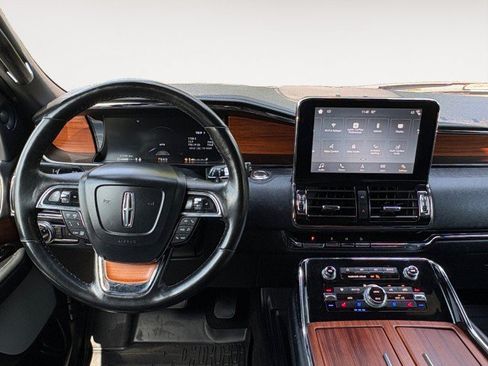 Used 2019 Lincoln Navigator Reserve w/ Cargo Package AWD/4WD image 10