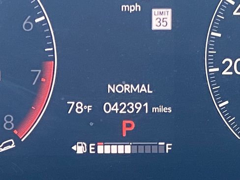 Certified 2024 Honda HR-V EX-L image 30