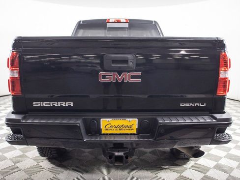 Used 2017 GMC Sierra 3500 Denali image 9