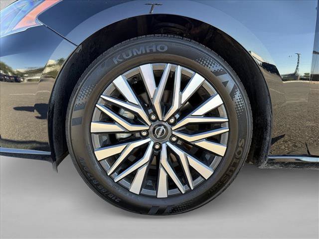 Used 2025 Nissan Altima 2.5 SV FWD image 26