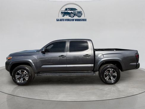 Used 2016 Toyota Tacoma TRD Sport w/ Towing Package image 8