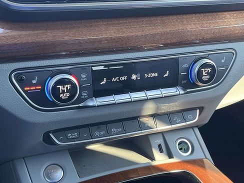 Used 2022 Audi Q5 2.0T Premium Plus w/ Premium Plus Package image 34