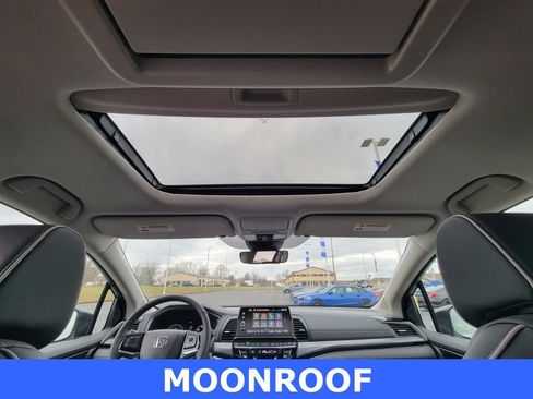 New 2026 Honda Odyssey Elite image 3