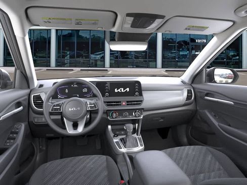 New 2026 Kia Seltos LX image 14