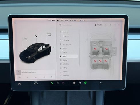 Used 2021 Tesla Model Y Long Range image 28