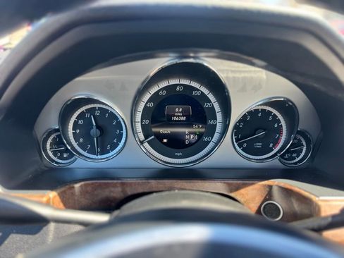 Used 2013 Mercedes-Benz E 350 Sedan image 20