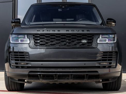 Used 2022 Land Rover Range Rover Westminster Edition image 4