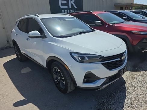 Used 2021 Buick Encore GX Essence FWD image 3