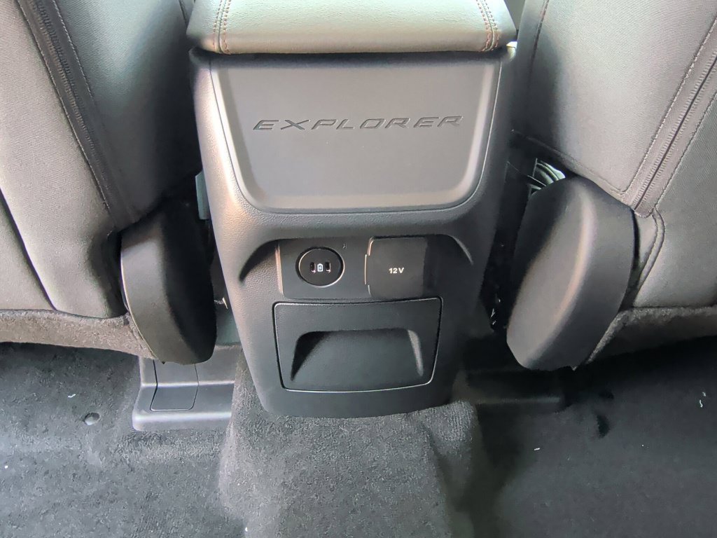 Used 2026 Ford Explorer Active RWD image 38