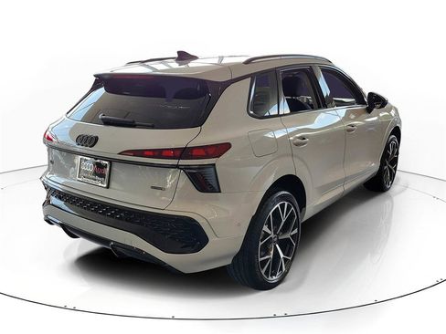 New 2026 Audi Q3 quattro 2.0T image 4