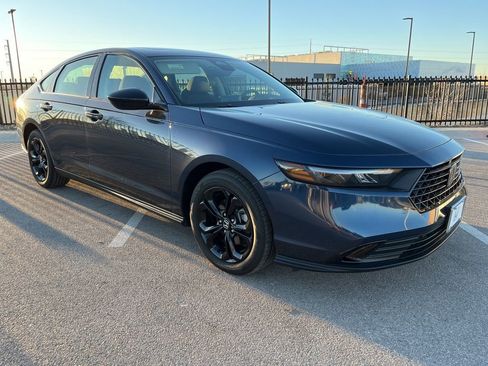 Used 2025 Honda Accord SE image 3