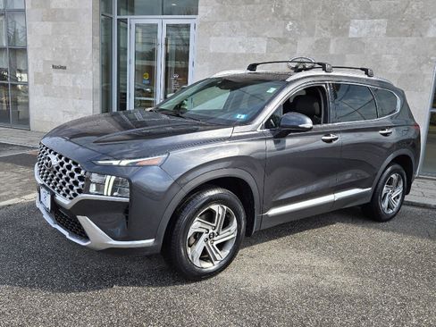 Used 2022 Hyundai Santa Fe SEL w/ Convenience + Premium Package image 2