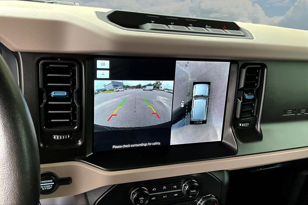 Certified 2022 Ford Bronco Wildtrak AWD/4WD image 16