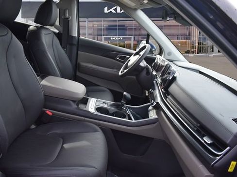 New 2026 Kia Carnival LXS image 13
