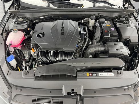 Certified 2025 Kia K5 GT-Line image 11